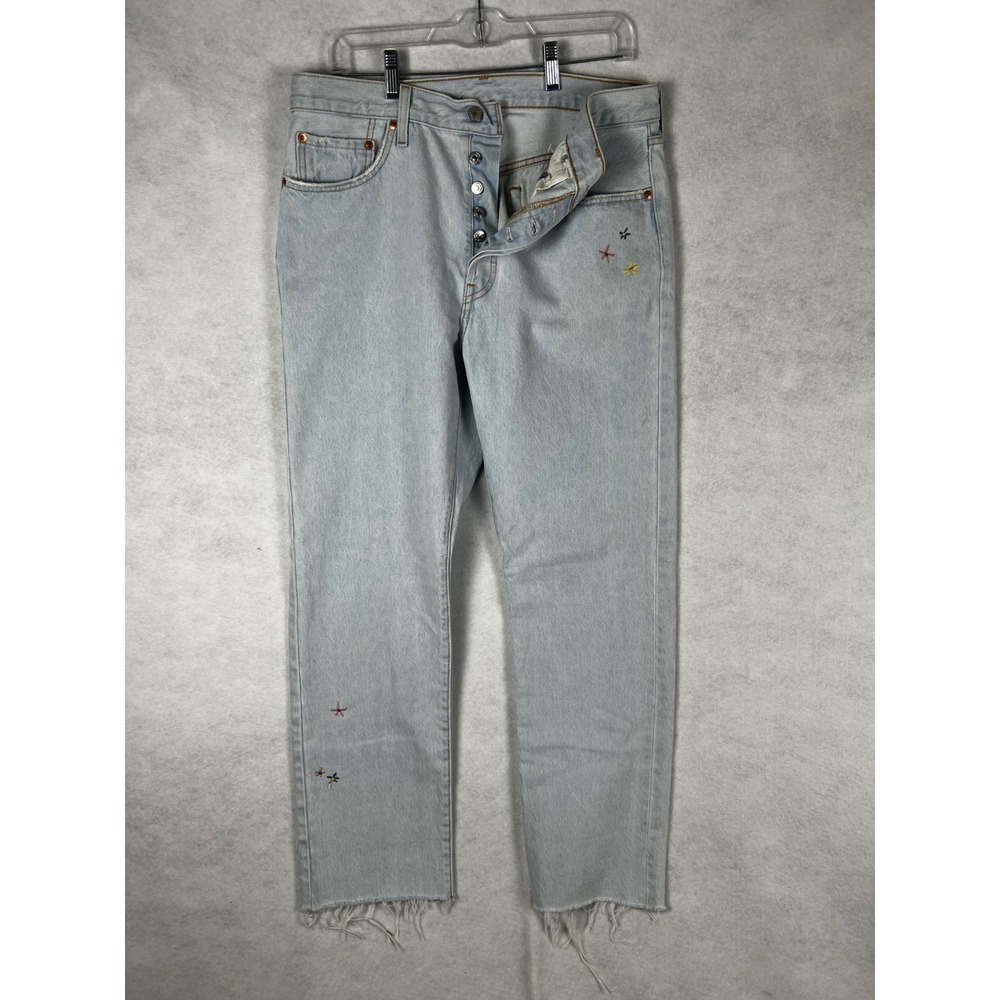 Levis 501 Original Fit Light Wash Embroidered Raw Hem Jeans W32 L30